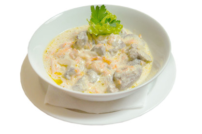 Гуляш из куриной печени в сметанном соусе