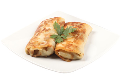 Блинчики с мясом, рисом и яйцом